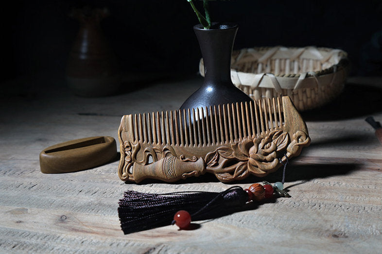 Green Sandalwood Massage Comb Anti Static Carved