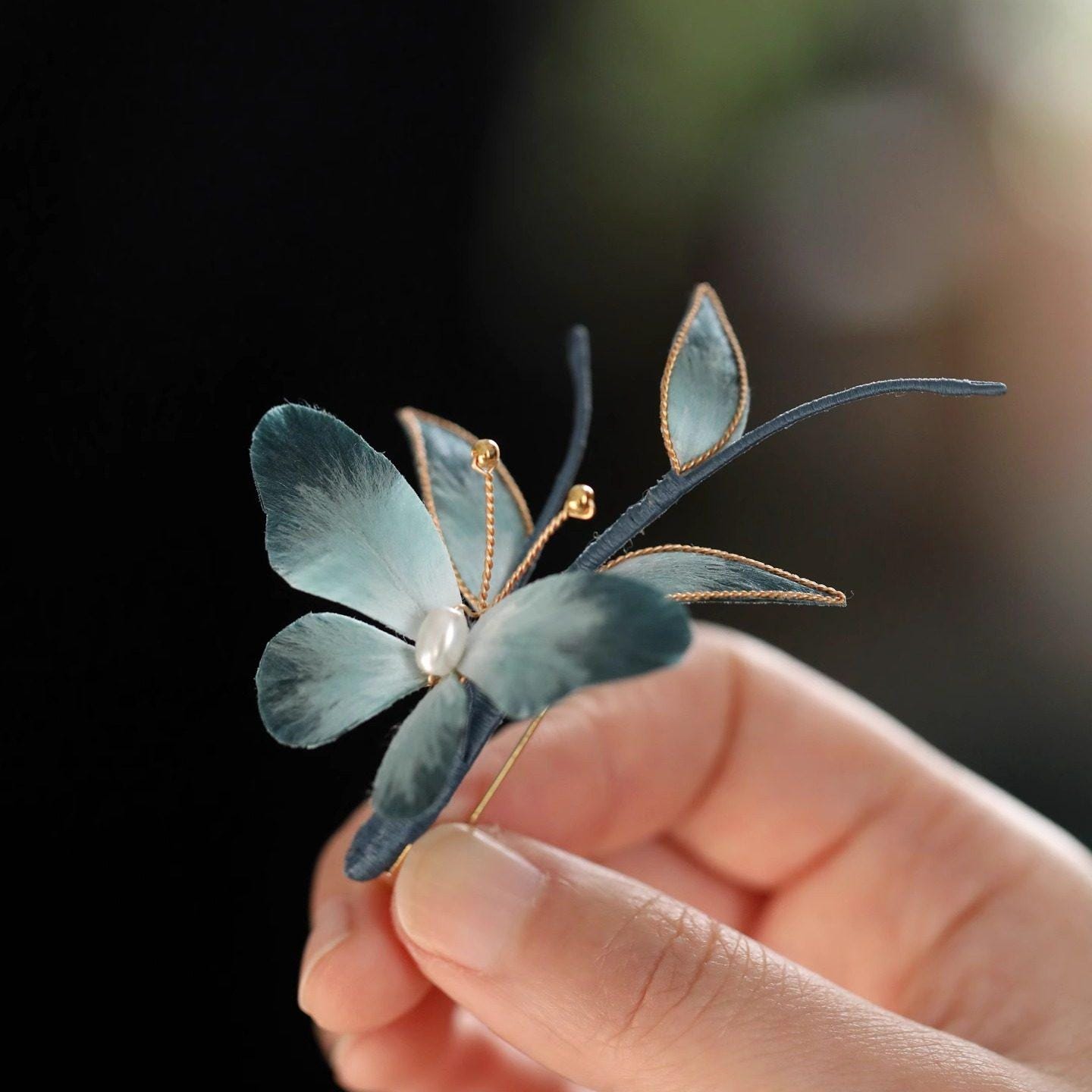 Silk Butterfly Brooch Handmade Ronghua Velvet Flower