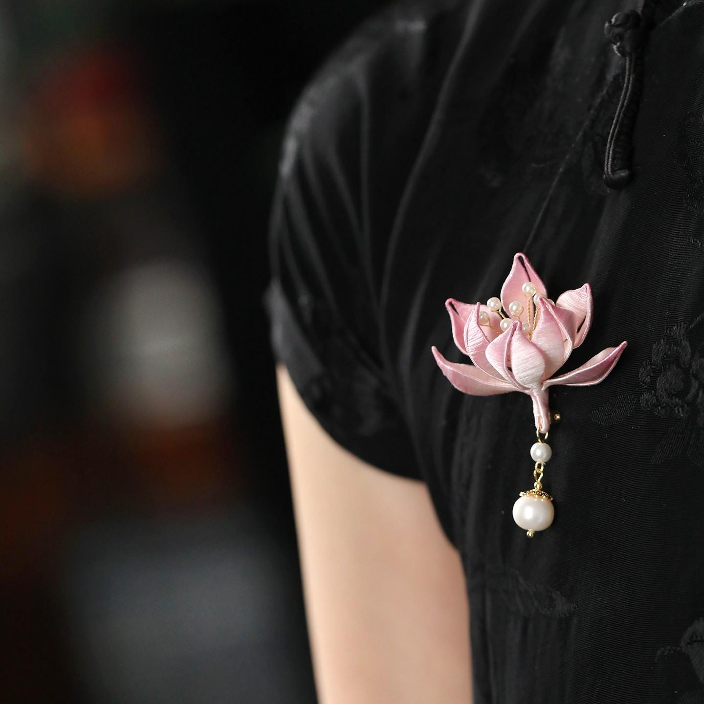 Silk Butterfly Brooch Handmade Ronghua Velvet Flower