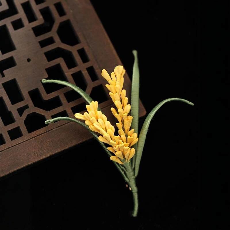 Silk Tulip Brooch Handmade Ronghua Velvet Flower