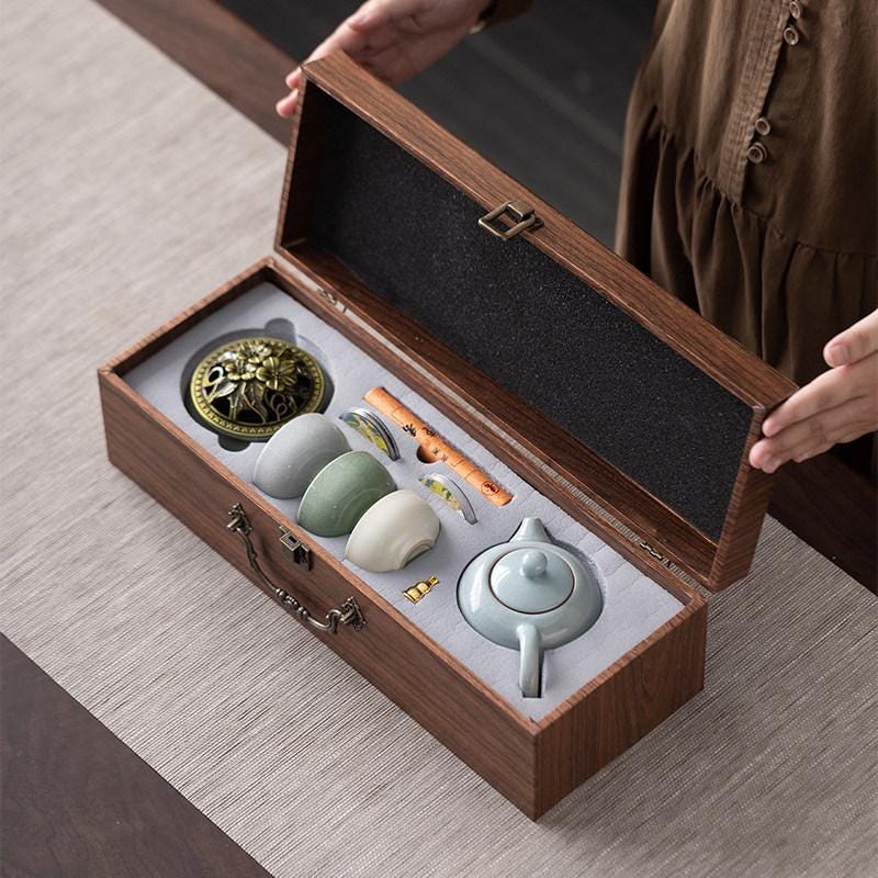 Chinese Teacups Set Traditional Craftsmanship