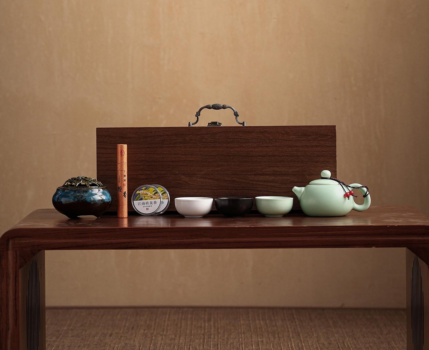 Chinese Teacups Set Traditional Craftsmanship